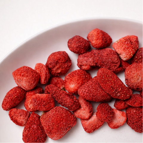 Freeze Dried Strawberry Snack by Alor | 6 Packs | 15g per pack